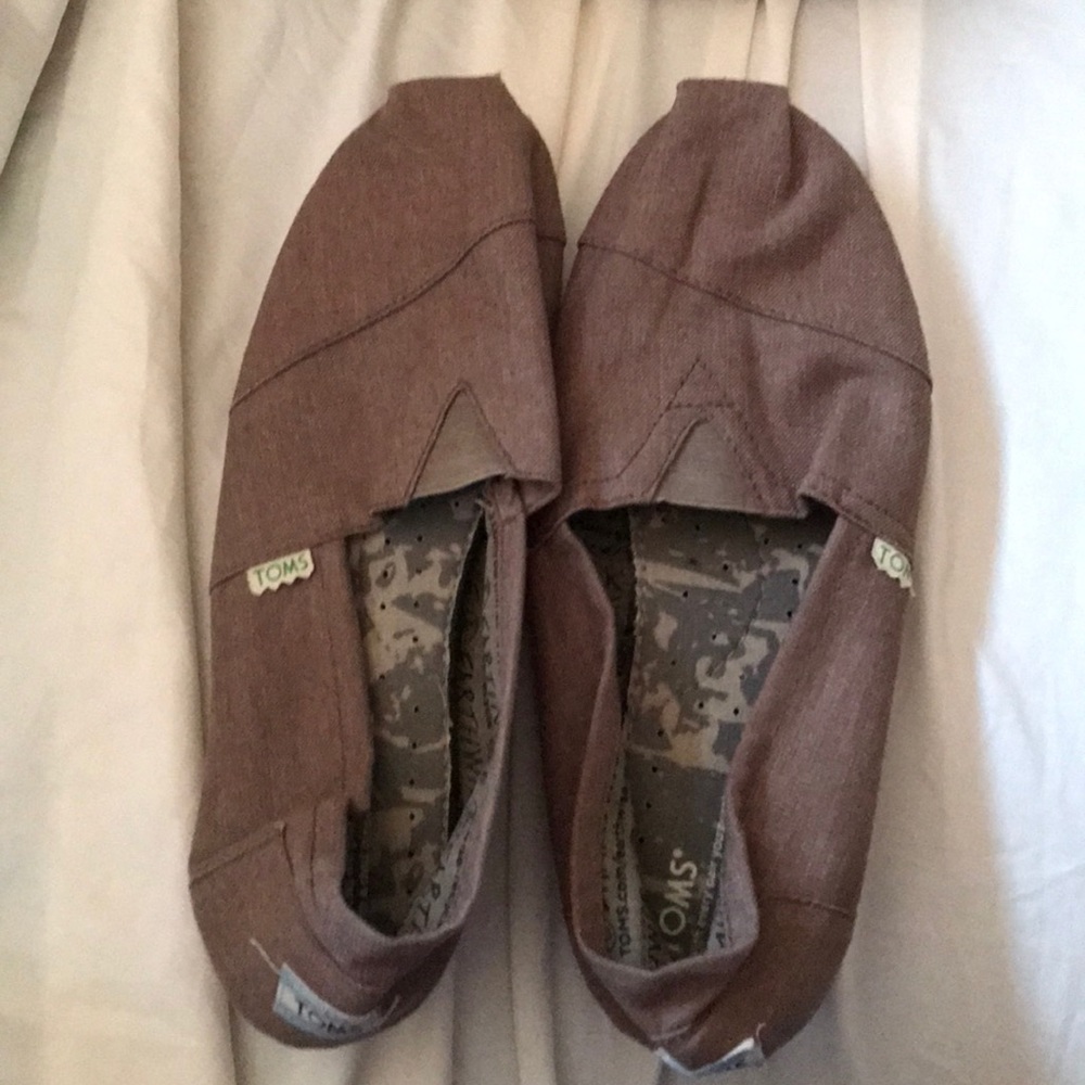 Toms - BRAND NEW